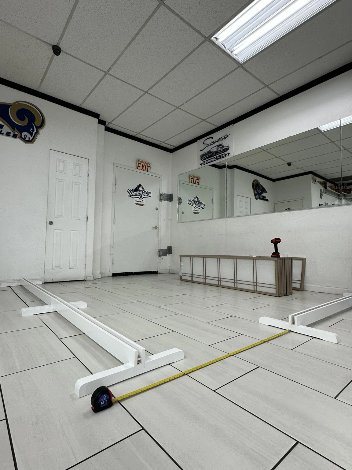 Freestanding privacy screen base system